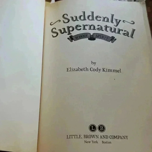 Juvenile books - Picture 13 of 15